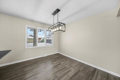 Tiny photo for 8939 Melvina Avenue, Oak Lawn, IL 60453 (MLS # 12528568)