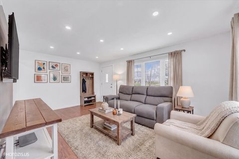 Tiny photo for 152 Pearl Street, Cary, IL 60013 (MLS # 12611726)