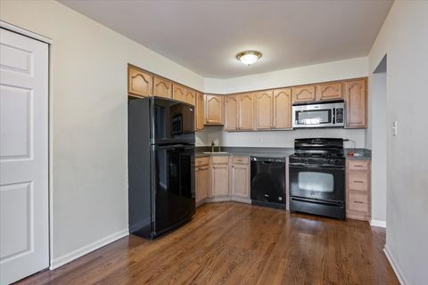 Tiny photo for 709 Lakeside Circle Drive, Wheeling, IL 60090 (MLS # 12572834)