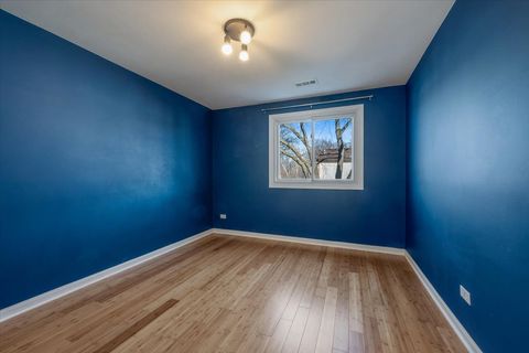 Tiny photo for 709 Lakeside Circle Drive, Wheeling, IL 60090 (MLS # 12572834)