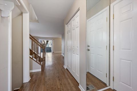 Tiny photo for 709 Lakeside Circle Drive, Wheeling, IL 60090 (MLS # 12572834)