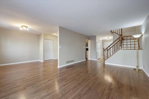 Tiny photo for 709 Lakeside Circle Drive, Wheeling, IL 60090 (MLS # 12572834)