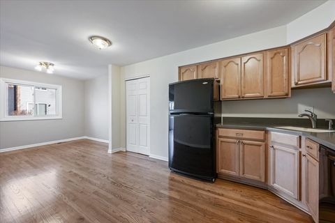 Tiny photo for 709 Lakeside Circle Drive, Wheeling, IL 60090 (MLS # 12572834)