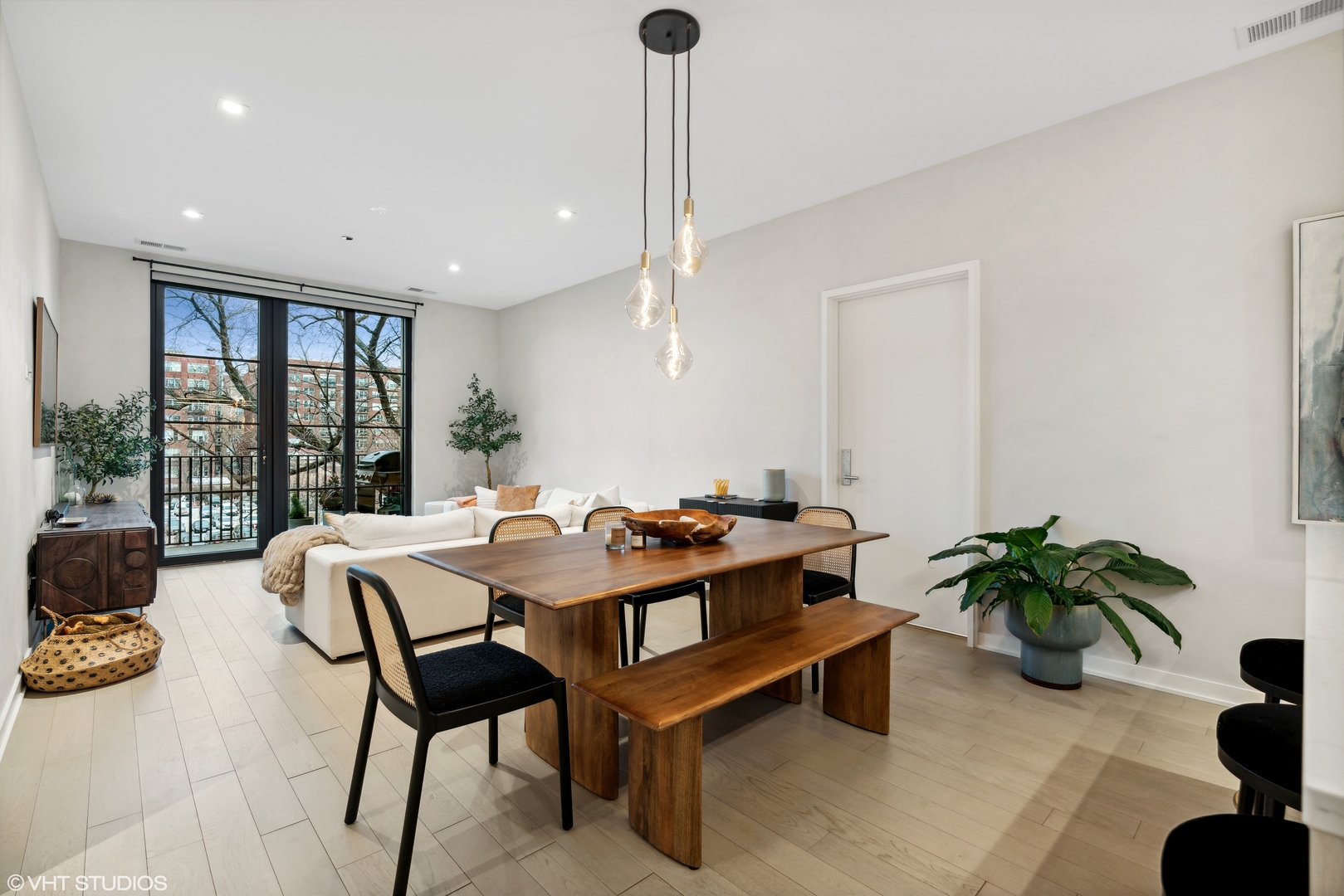 1400 W Monroe Street 4C