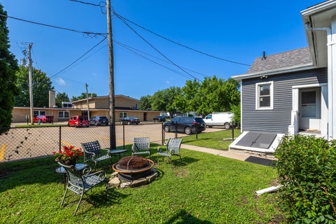 Tiny photo for 511 Kirkwood Boulevard, Davenport, IA 52803 (MLS # 12712004)