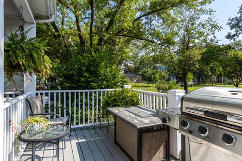 Tiny photo for 511 Kirkwood Boulevard, Davenport, IA 52803 (MLS # 12712004)