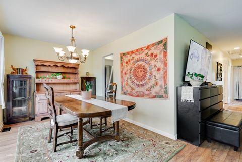 Tiny photo for 565 Emerson Circle, Bolingbrook, IL 60440 (MLS # 12523203)