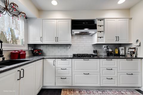 Tiny photo for 565 Emerson Circle, Bolingbrook, IL 60440 (MLS # 12523203)