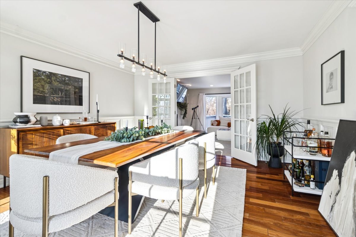 836 Bonnie Brae Lane