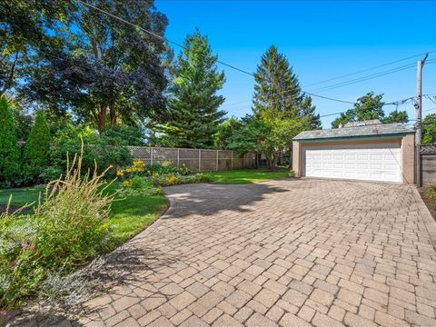 Tiny photo for 1310 Lathrop Avenue, River Forest, IL 60305 (MLS # 12455948)