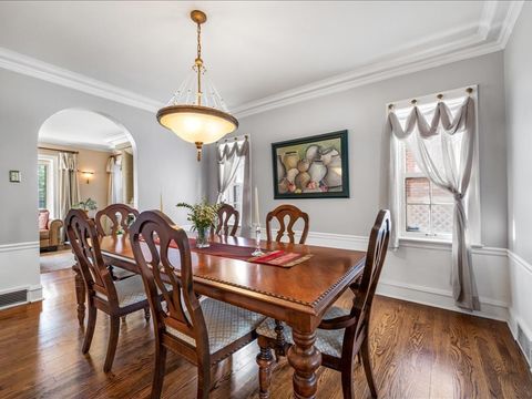 Tiny photo for 1310 Lathrop Avenue, River Forest, IL 60305 (MLS # 12455948)