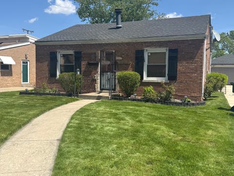 Photo of 9855 S CAMPBELL Avenue, Evergreen Park, IL 60805 (MLS # 12736123)