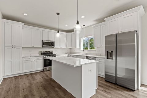 Tiny photo for 715 Fox Trail Terrace, Cary, IL 60013 (MLS # 12486704)