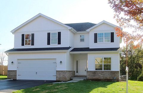 Photo of 715 Fox Trail Terrace, Cary, IL 60013 (MLS # 12486704)