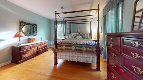 Tiny photo for 315 E Union Avenue, Wheaton, IL 60187 (MLS # 12656572)