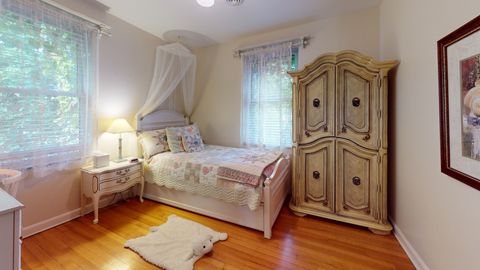 Tiny photo for 315 E Union Avenue, Wheaton, IL 60187 (MLS # 12656572)