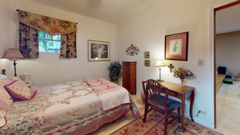 Tiny photo for 315 E Union Avenue, Wheaton, IL 60187 (MLS # 12656572)