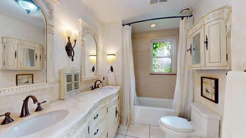 Tiny photo for 315 E Union Avenue, Wheaton, IL 60187 (MLS # 12656572)