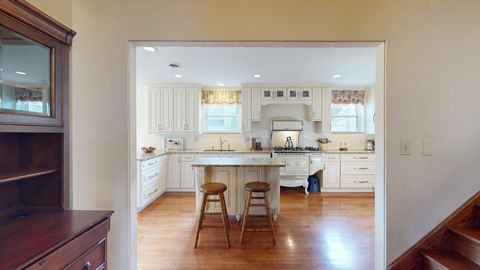 Tiny photo for 315 E Union Avenue, Wheaton, IL 60187 (MLS # 12656572)