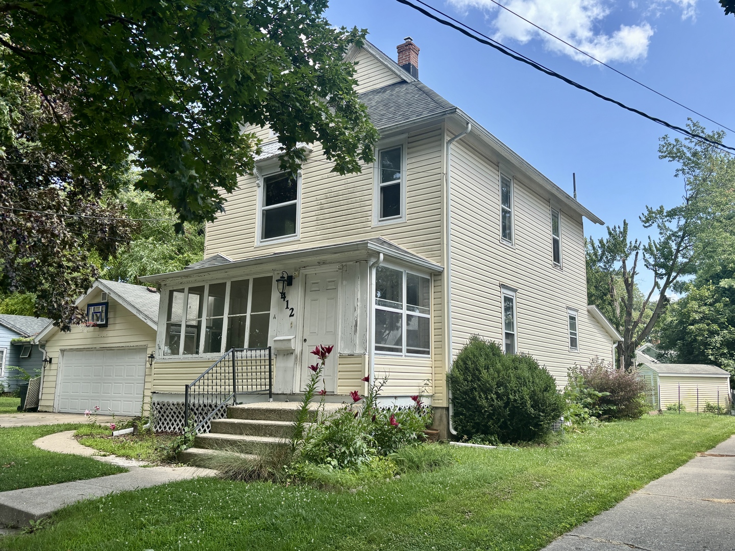 412 W Madison Street