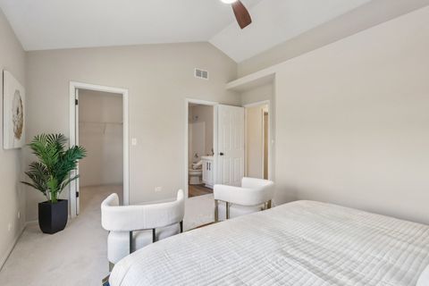 Tiny photo for 2060 Lyndhurst Lane, Aurora, IL 60503 (MLS # 12600041)