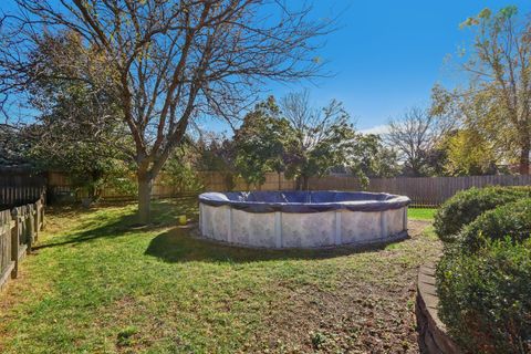 Tiny photo for 2060 Lyndhurst Lane, Aurora, IL 60503 (MLS # 12600041)