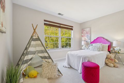 Tiny photo for 2060 Lyndhurst Lane, Aurora, IL 60503 (MLS # 12600041)