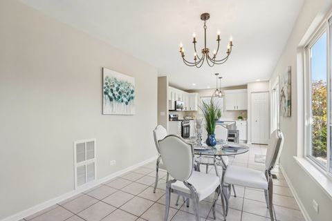 Tiny photo for 2060 Lyndhurst Lane, Aurora, IL 60503 (MLS # 12600041)