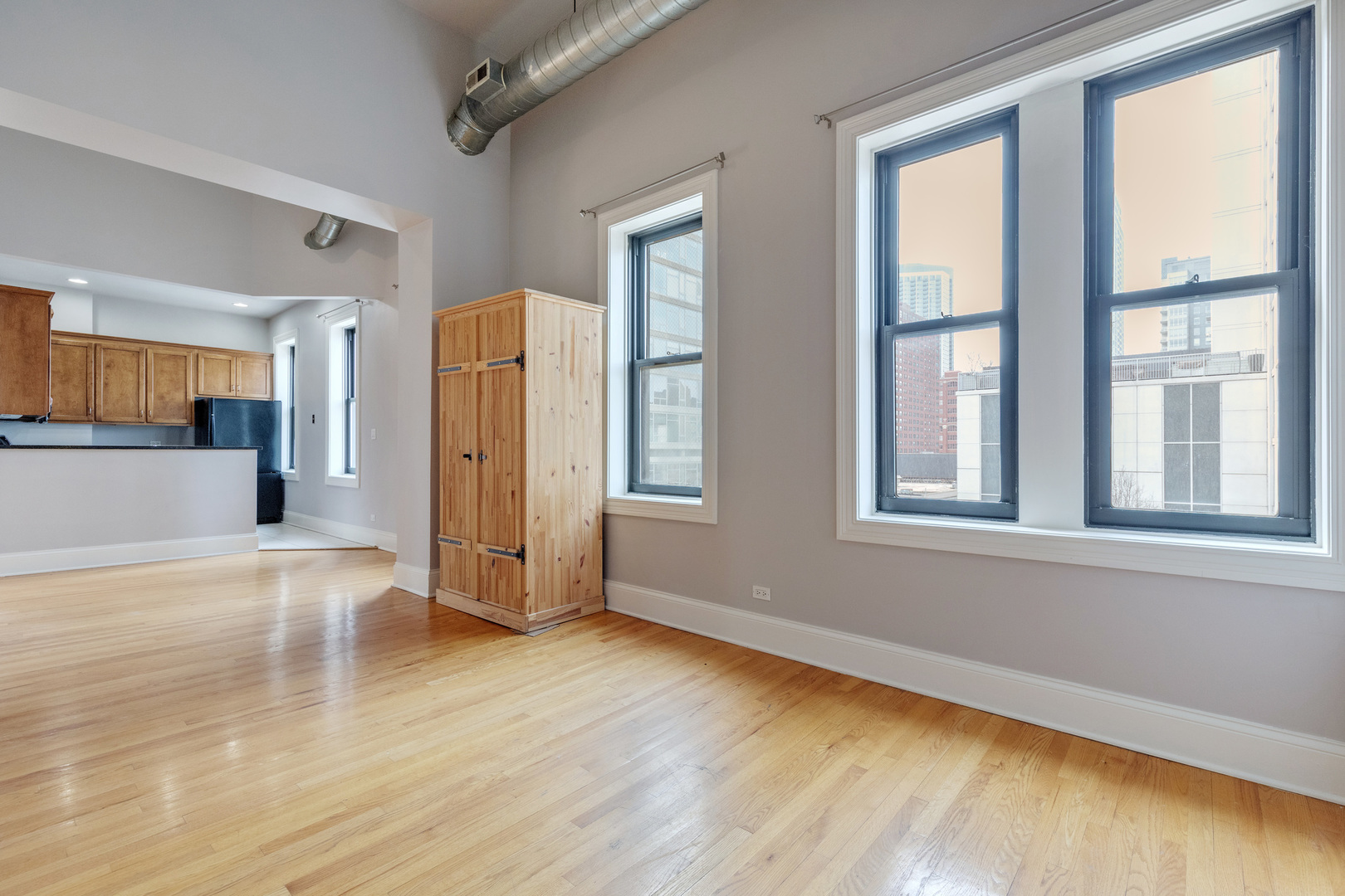 166 W Grand Avenue 3B