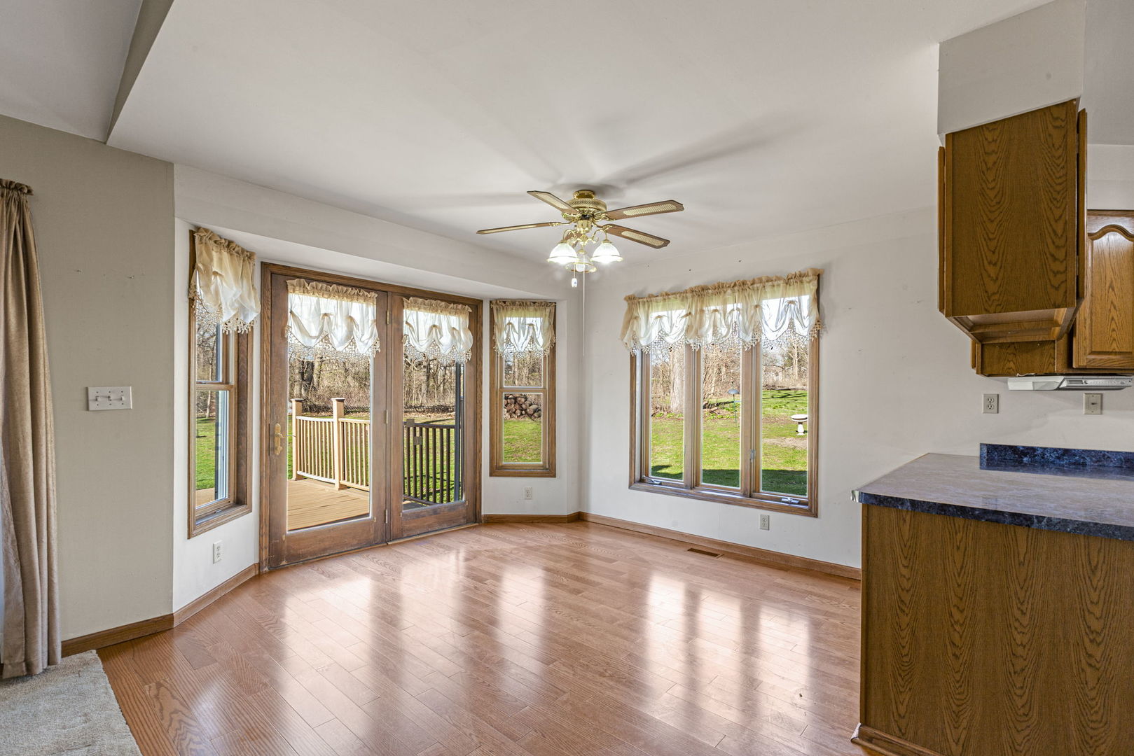 211 1/2 E Forest Street