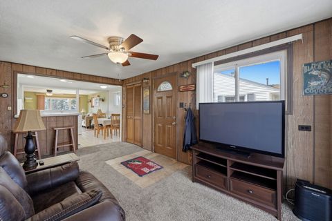 Tiny photo for 4638 W 89th Place, Hometown, IL 60456 (MLS # 12604266)