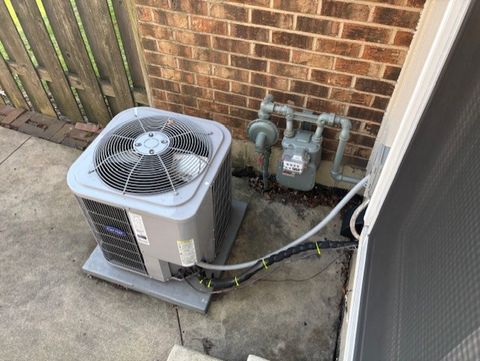 Tiny photo for 211 Applewood Lane, Bloomingdale, IL 60108 (MLS # 12591105)