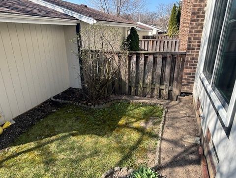 Tiny photo for 211 Applewood Lane, Bloomingdale, IL 60108 (MLS # 12591105)