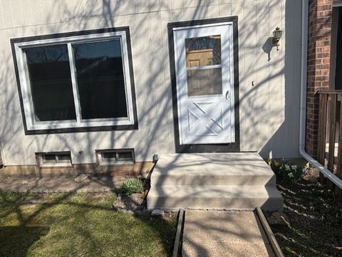 Tiny photo for 211 Applewood Lane, Bloomingdale, IL 60108 (MLS # 12591105)