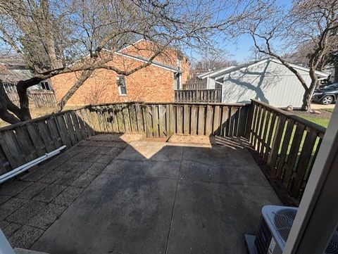 Tiny photo for 211 Applewood Lane, Bloomingdale, IL 60108 (MLS # 12591105)