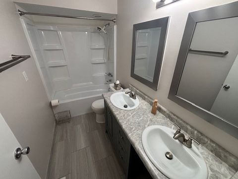 Tiny photo for 211 Applewood Lane, Bloomingdale, IL 60108 (MLS # 12591105)