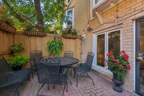 Tiny photo for 2856 N Burling Street #5, Chicago, IL 60657 (MLS # 12738947)