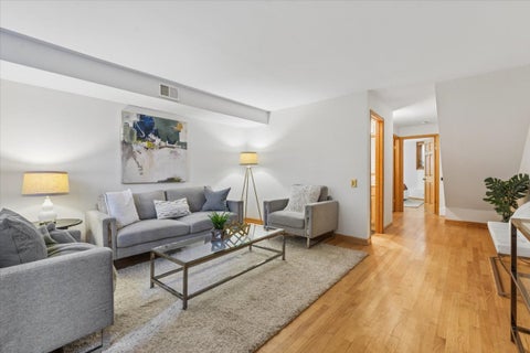 Tiny photo for 2856 N Burling Street #5, Chicago, IL 60657 (MLS # 12738947)