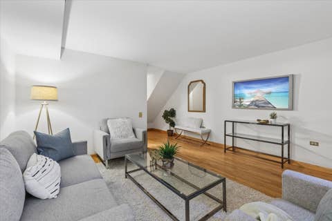Tiny photo for 2856 N Burling Street #5, Chicago, IL 60657 (MLS # 12738947)