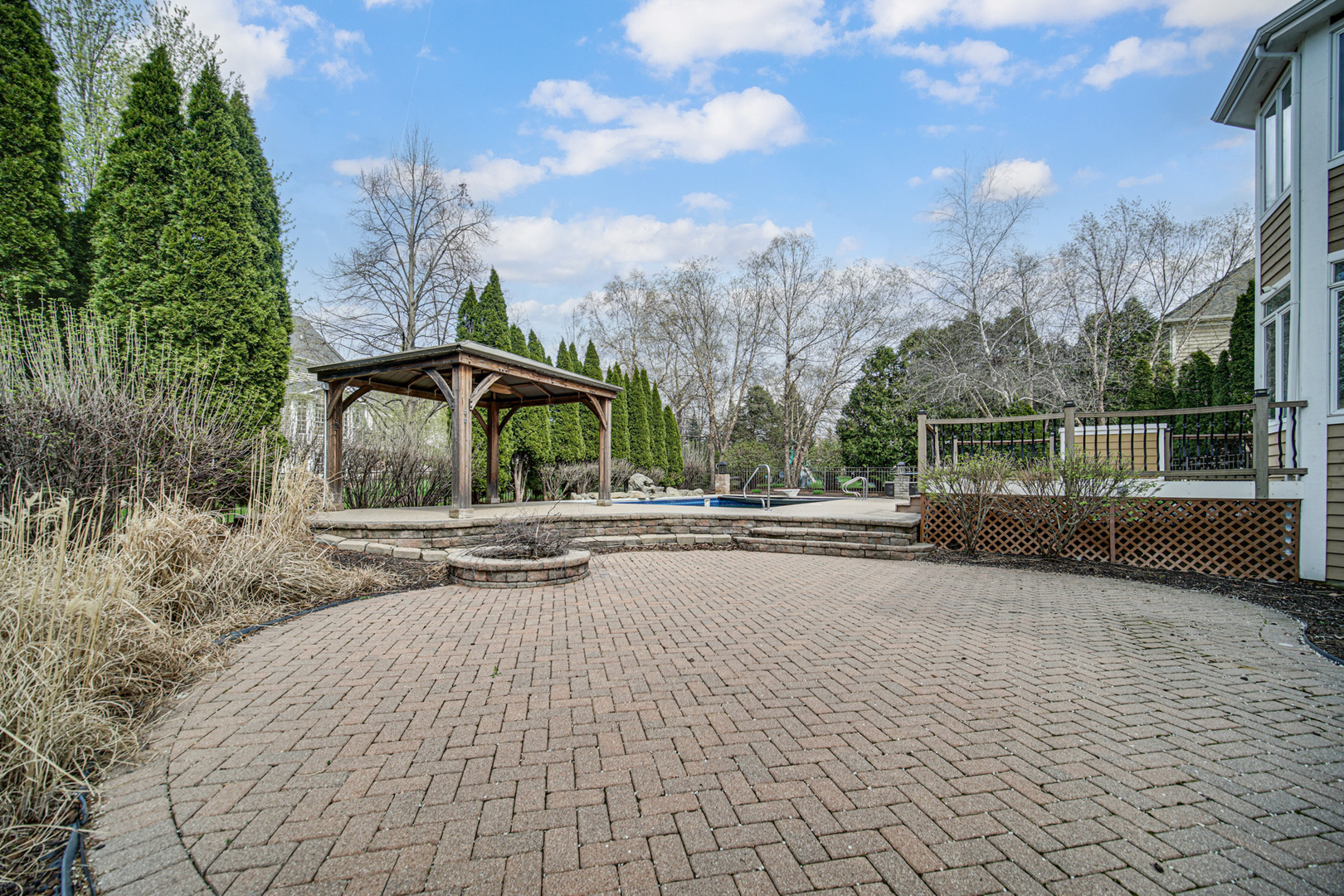 3N777 Walt Whitman Road