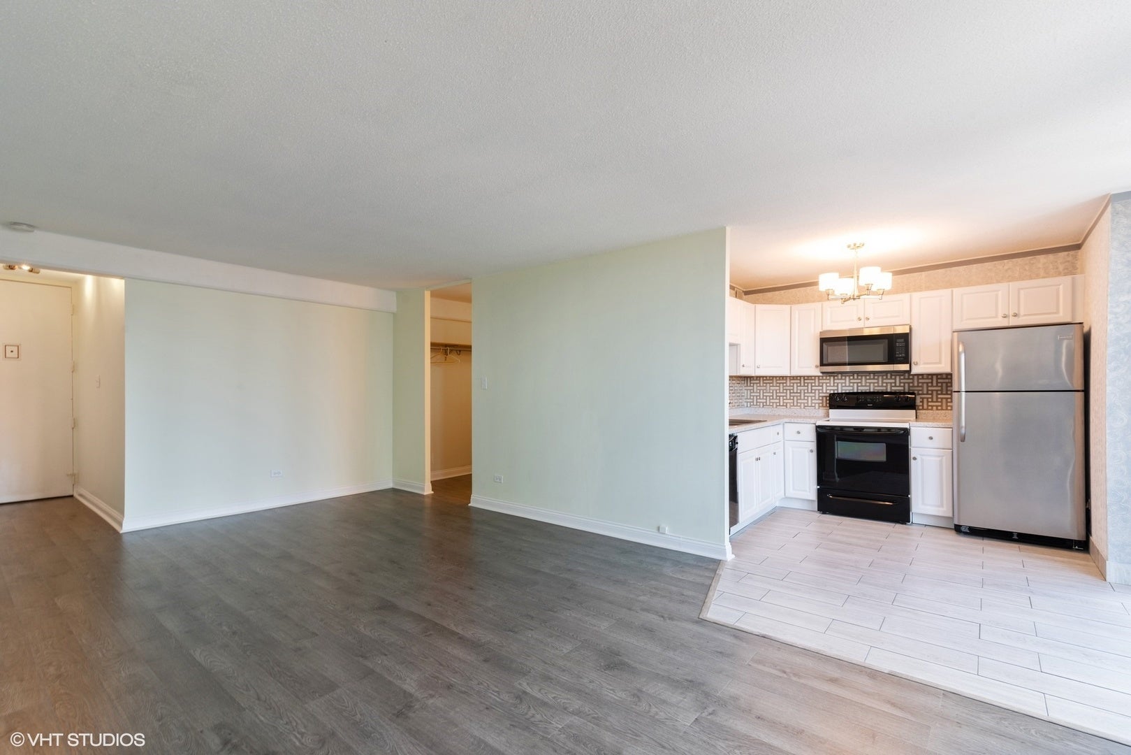 1340 N Dearborn Parkway 7F