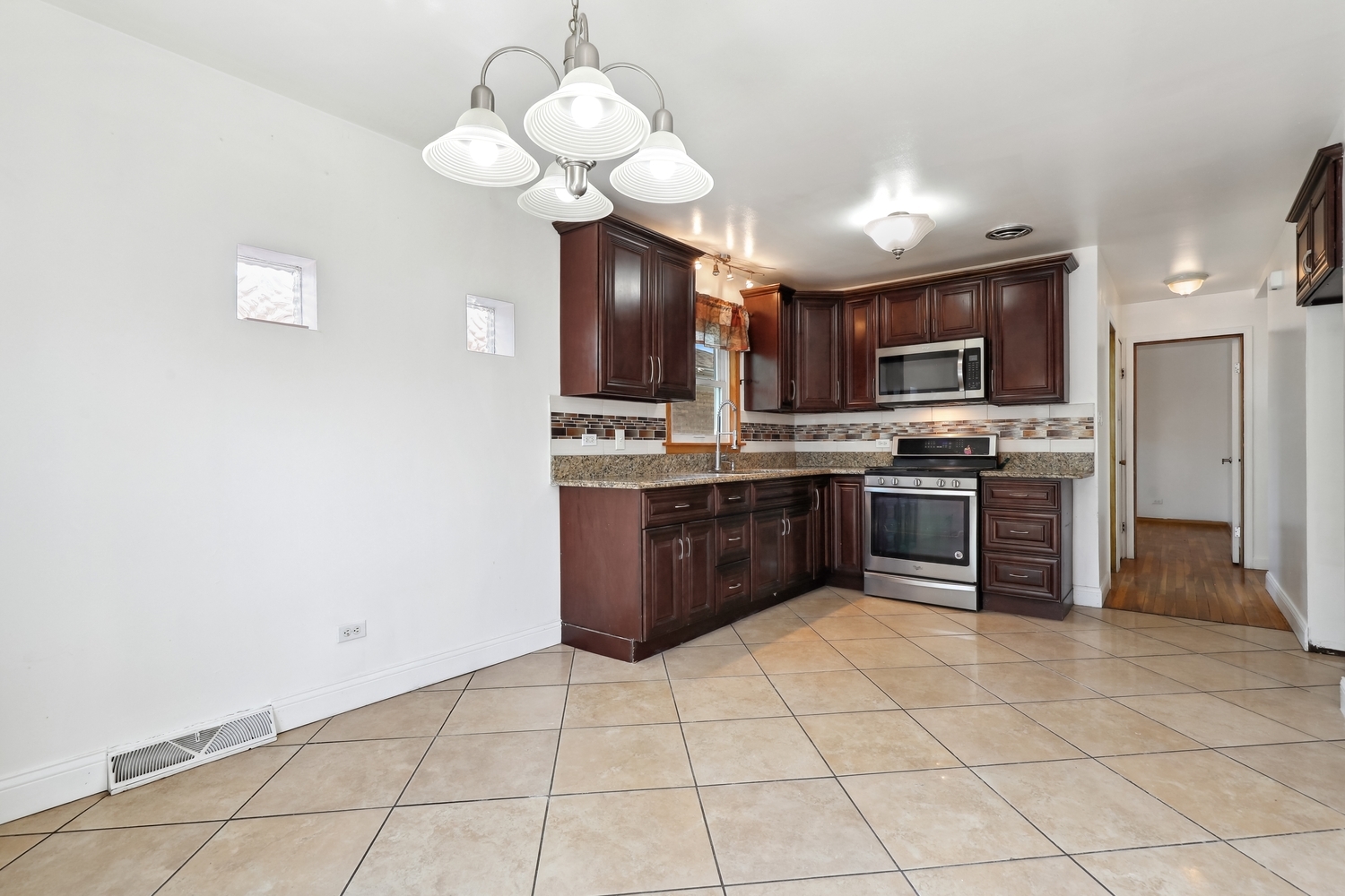 3781 W 76th Street