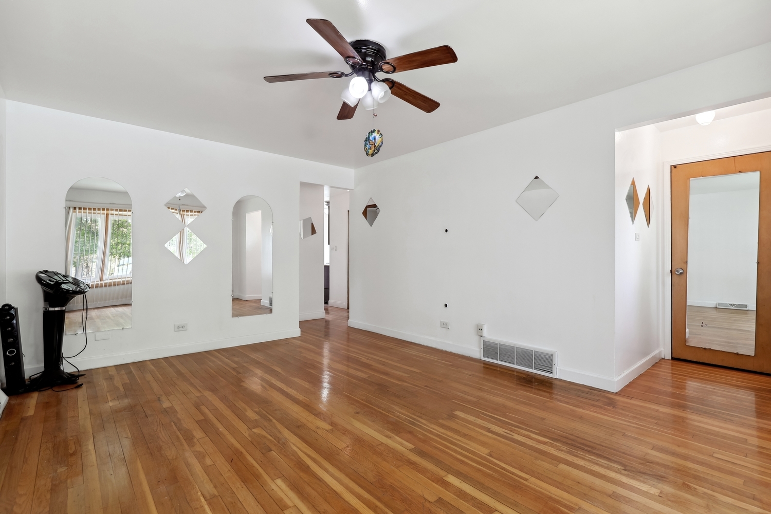 3781 W 76th Street