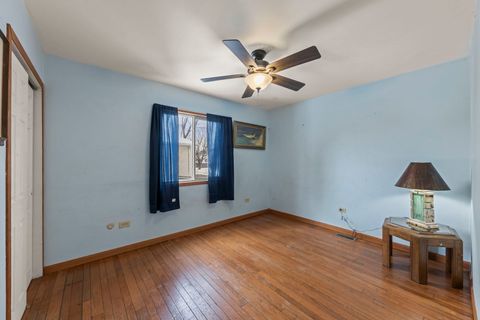 Tiny photo for 225 E Lincoln Avenue, Glendale Heights, IL 60139 (MLS # 12595862)