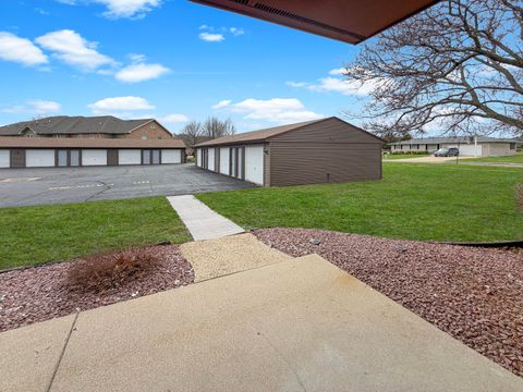 Tiny photo for 1801 S Yellow Creek Court #A1, Freeport, IL 61032 (MLS # 12607824)
