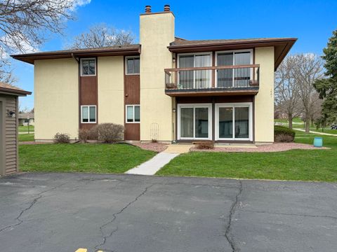 Tiny photo for 1801 S Yellow Creek Court #A1, Freeport, IL 61032 (MLS # 12607824)