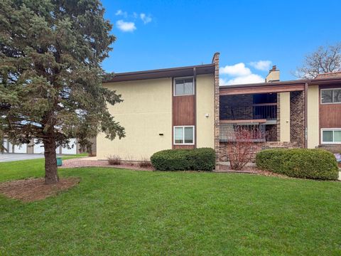 Tiny photo for 1801 S Yellow Creek Court #A1, Freeport, IL 61032 (MLS # 12607824)