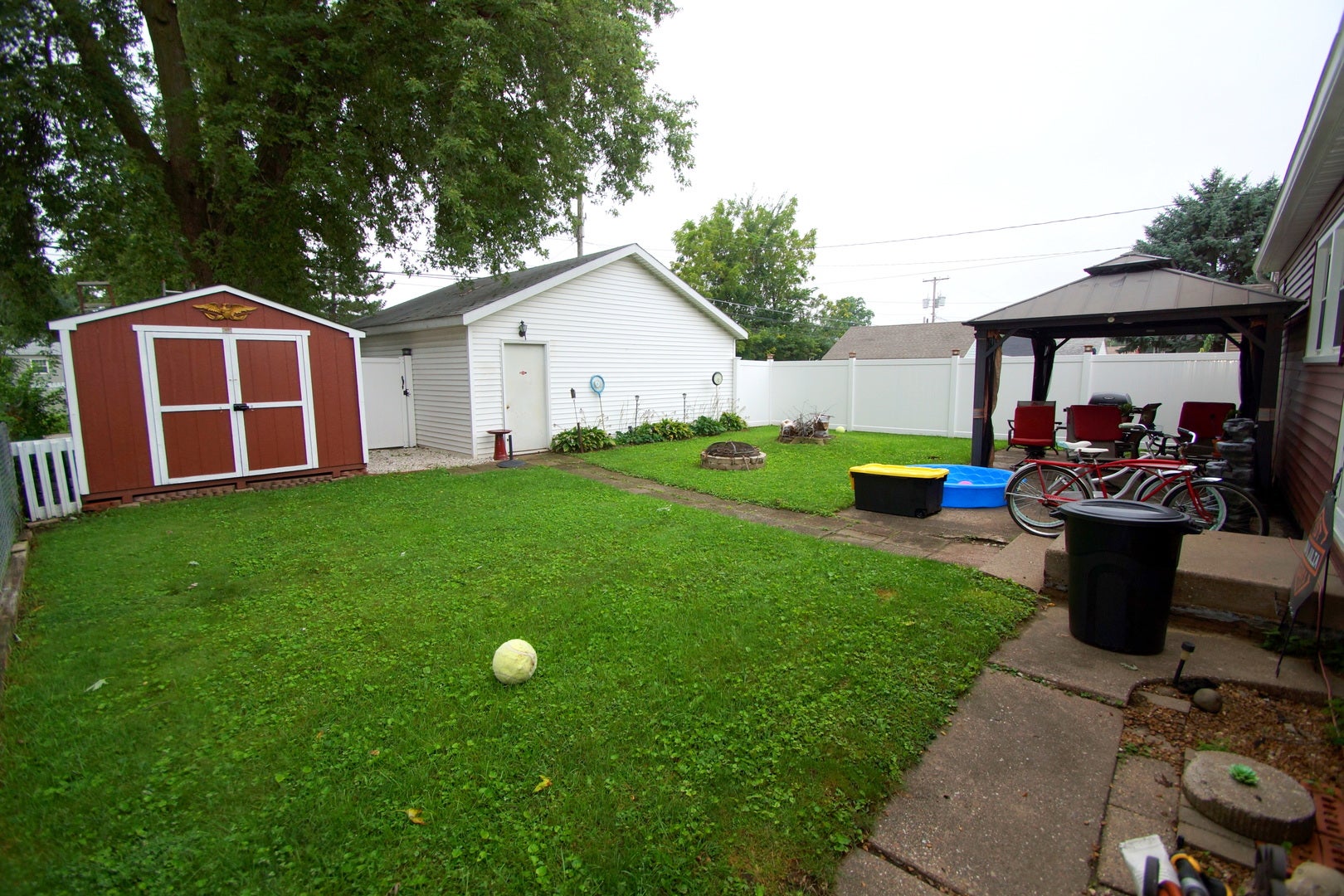 2729 Bellevue Avenue