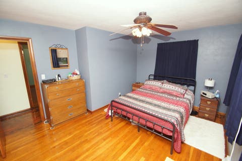 Tiny photo for 2729 Bellevue Avenue, Bettendorf, IA 52722 (MLS # 12732317)