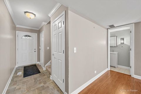 Tiny photo for 215 Lakeshore Lane, Bloomingdale, IL 60108 (MLS # 12526550)